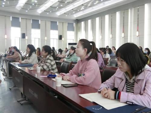 http://hgnews.hbeu.cn/__local/4/F5/CF/7D0FF20718BA54B205D4F60FECB_5FD377FA_1664F.png